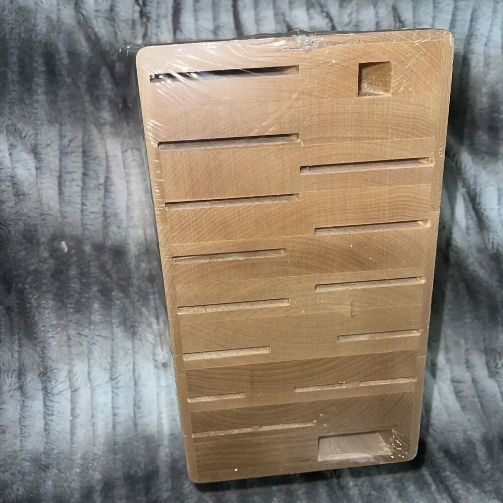Shun 17-Slot Angled Block Birch